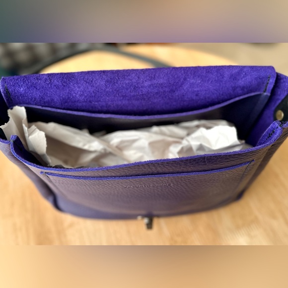 Go Forth Goods GFG Violet Kindle Bag - Picture 7 of 8